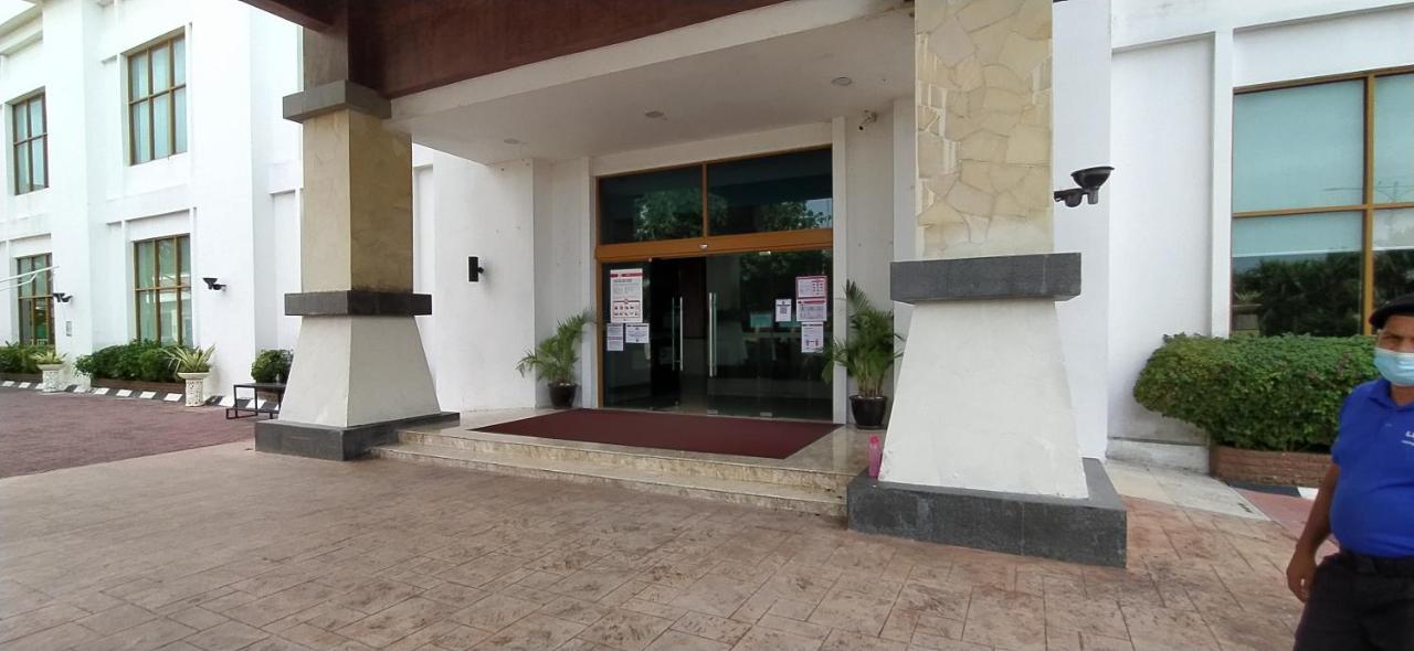 Port Dickson Private Unit Chalet エクステリア 写真